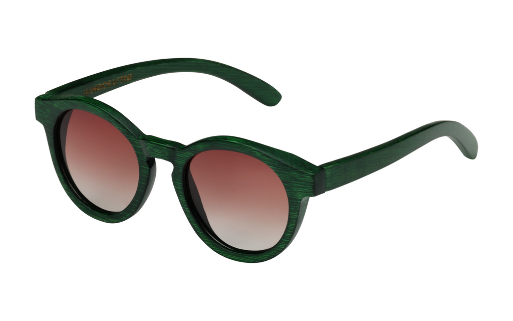 Parker Verte handcrafted green bamboo sunglasses with tea gradient polarized UV400 lenses. P2 side view. 